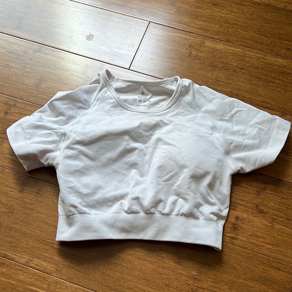 nvgtn workout top!